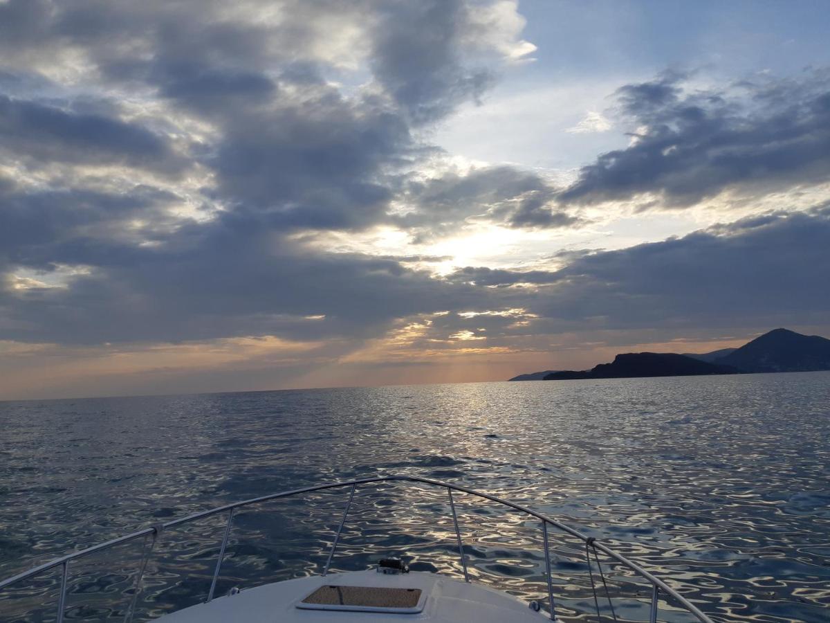 Apartments Villa Simonovic Petrovac ภายนอก รูปภาพ