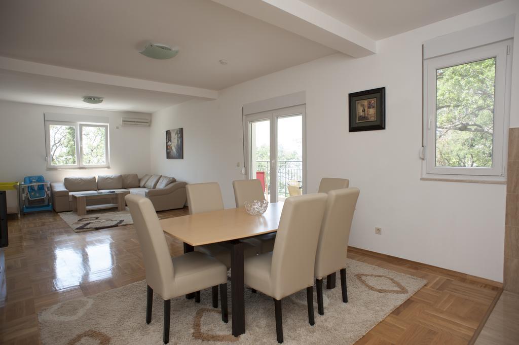 Apartments Villa Simonovic Petrovac ภายนอก รูปภาพ