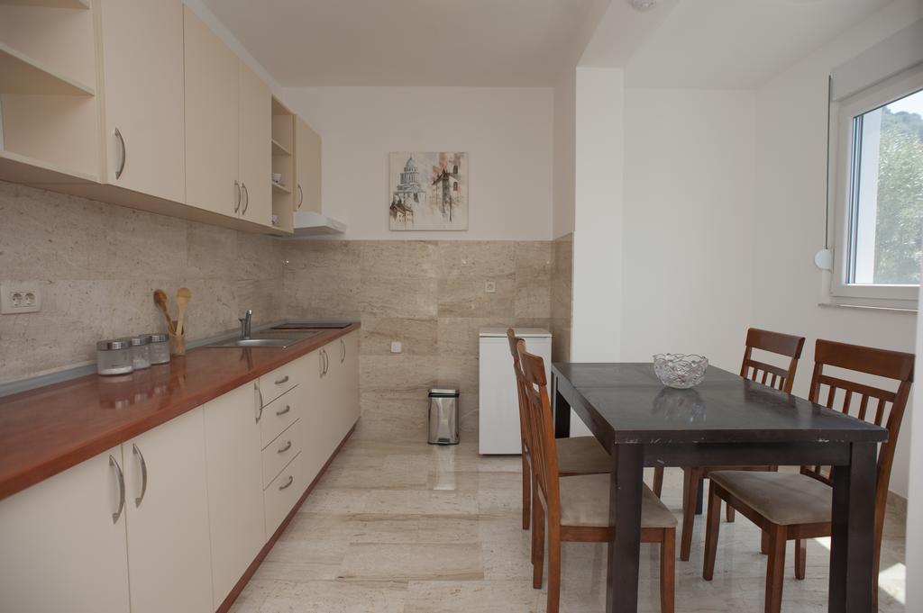 Apartments Villa Simonovic Petrovac ภายนอก รูปภาพ