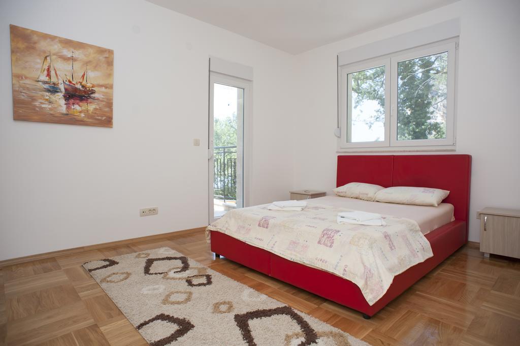Apartments Villa Simonovic Petrovac ภายนอก รูปภาพ