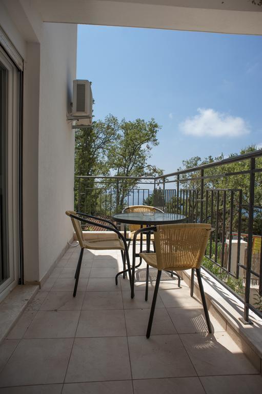 Apartments Villa Simonovic Petrovac ภายนอก รูปภาพ