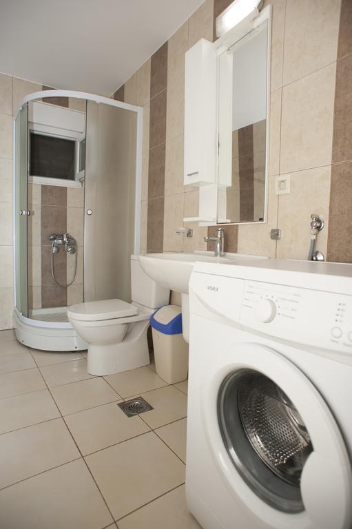 Apartments Villa Simonovic Petrovac ภายนอก รูปภาพ