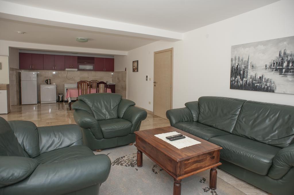 Apartments Villa Simonovic Petrovac ภายนอก รูปภาพ