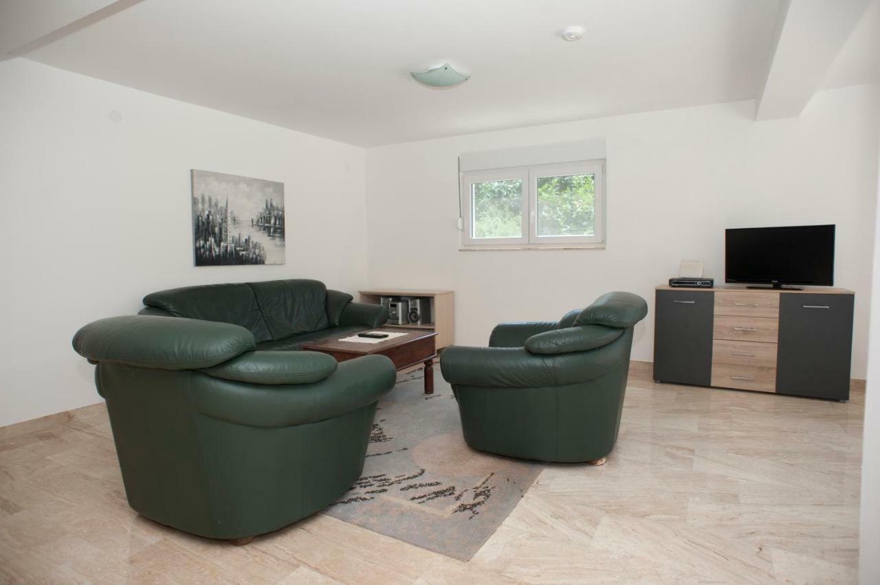 Apartments Villa Simonovic Petrovac ภายนอก รูปภาพ