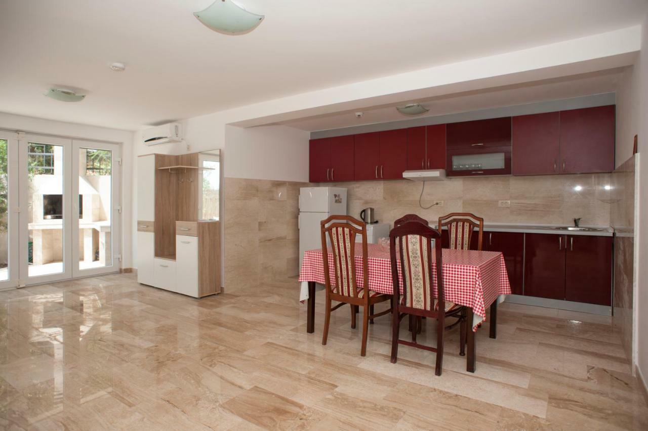 Apartments Villa Simonovic Petrovac ภายนอก รูปภาพ