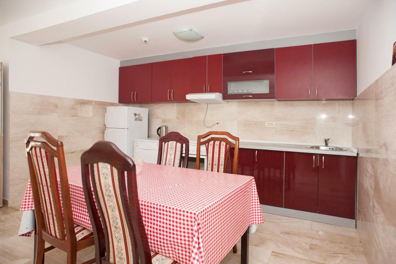 Apartments Villa Simonovic Petrovac ภายนอก รูปภาพ