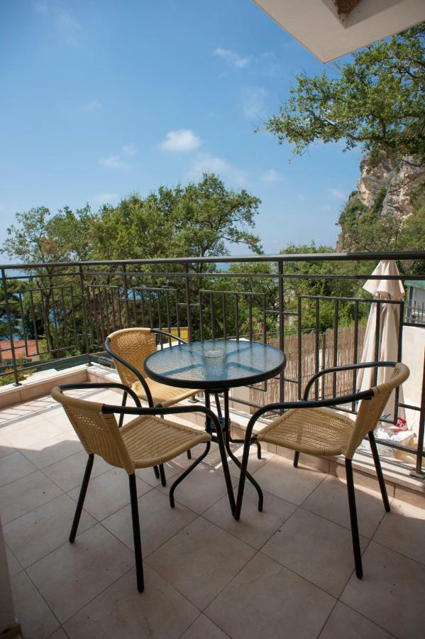 Apartments Villa Simonovic Petrovac ภายนอก รูปภาพ